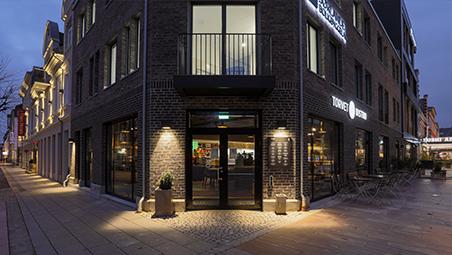 Torvet Bistro Façade