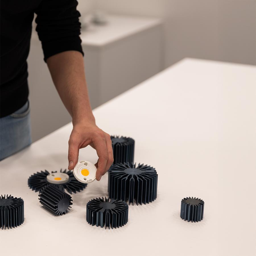 En ROVASI diseñamos y fabricamos luminarias pensadas para durar