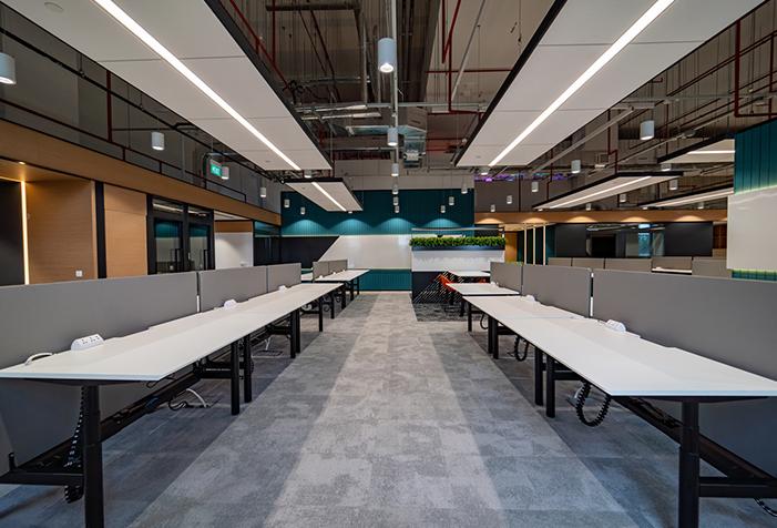 ROVASI lighting solutions at the offices of ResMed in Singapore