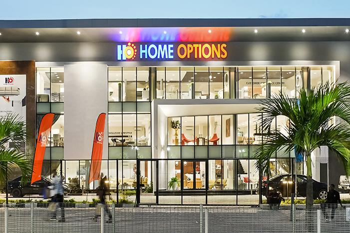 ROVASI il·lumina el nou showroom de Home Options a Lagos, Nigèria