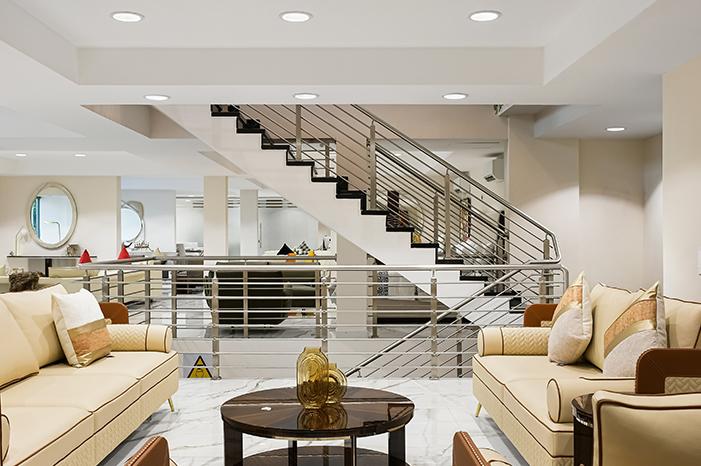 ROVASI il·lumina el nou showroom de Home Options a Lagos, Nigèria