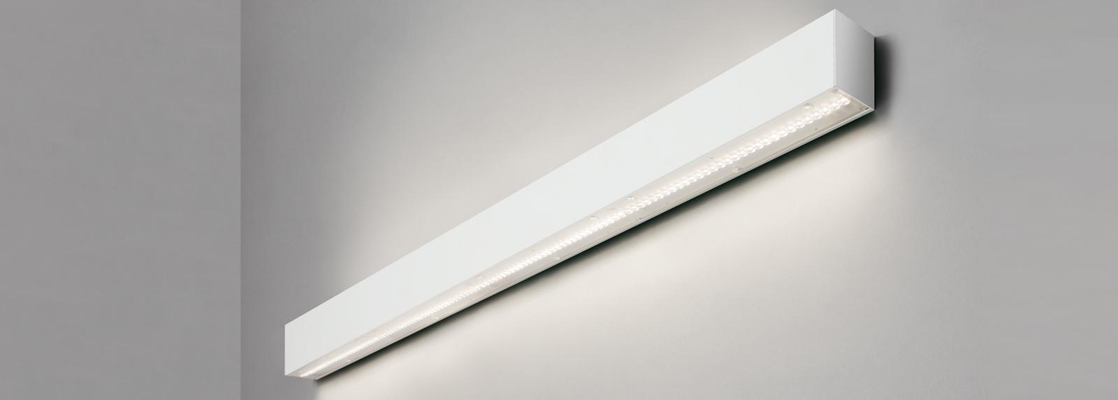 HORIZON 700 | IP66 Two sided-emission wall-mounted linear luminaires