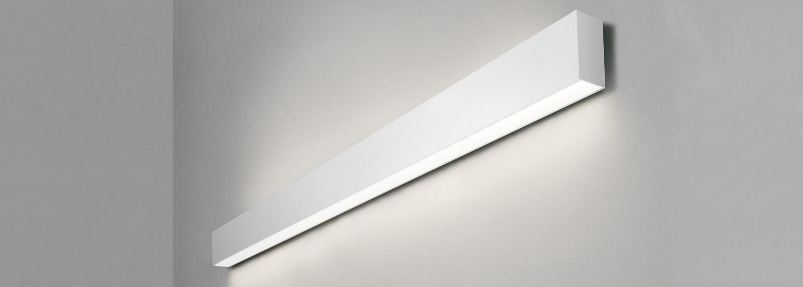 TIRET 700 | Two sided-emission wall-mounted linear luminaires