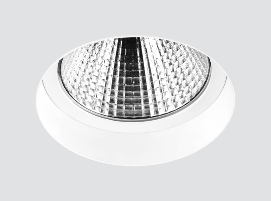 Trimless recessed downlight facetted reflector F101VST