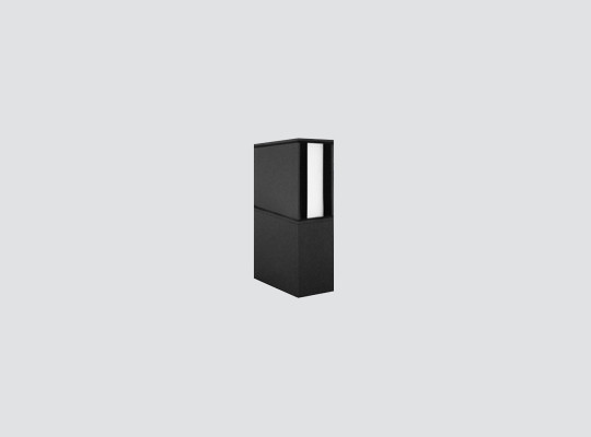 IP66 IK10 Bollard with two-sided light emission F320KXS
