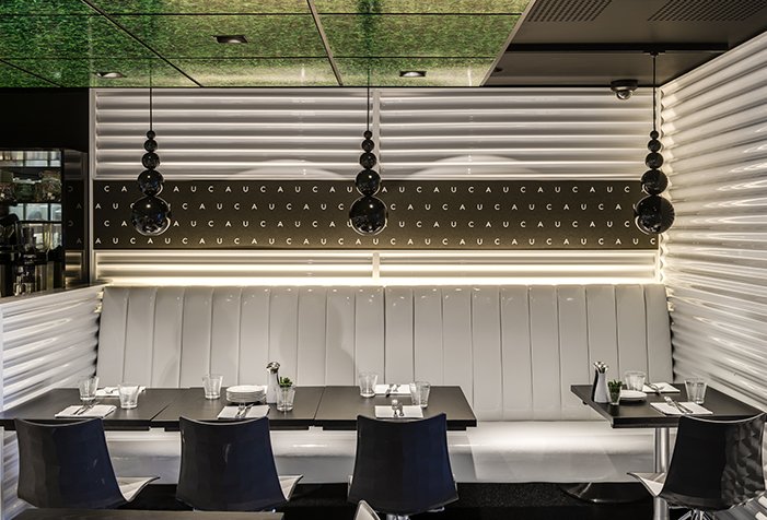 ROVASI il·lumina el restaurant CAU a Blackheath, UK.