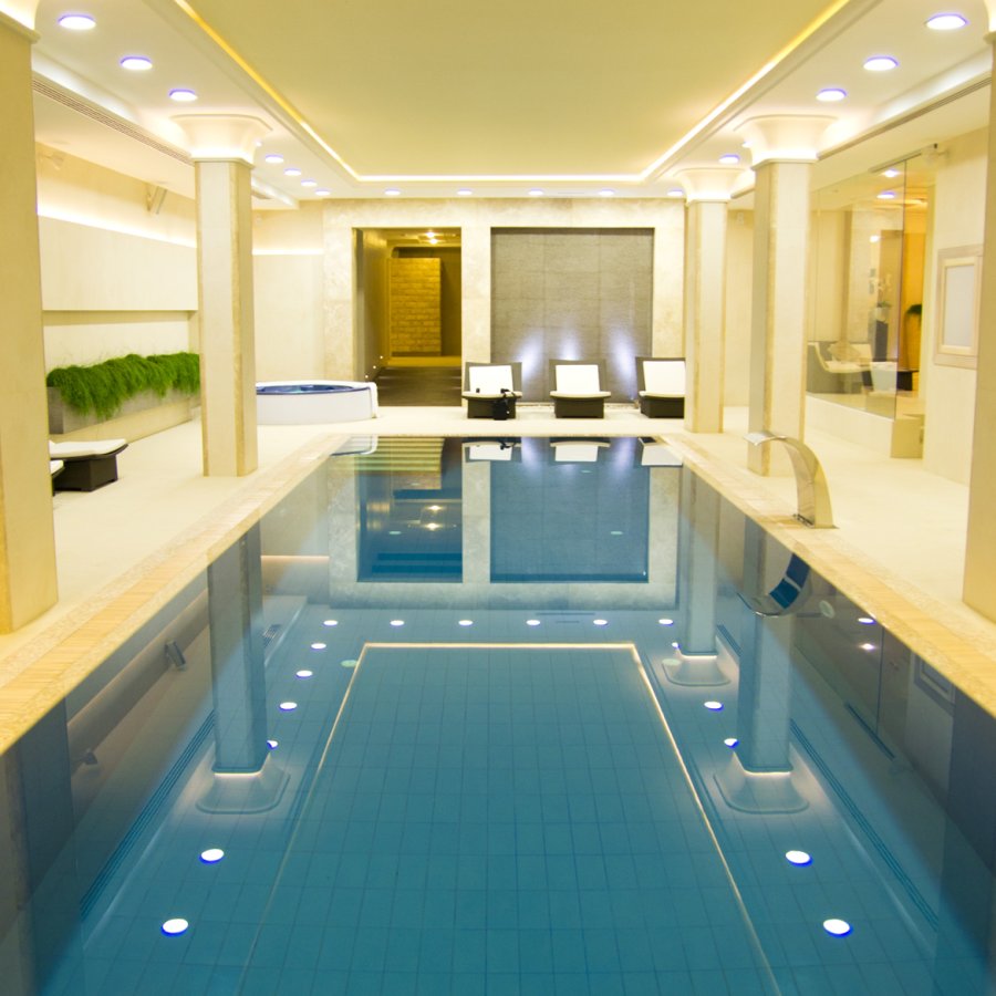 Superior Golf Hotel