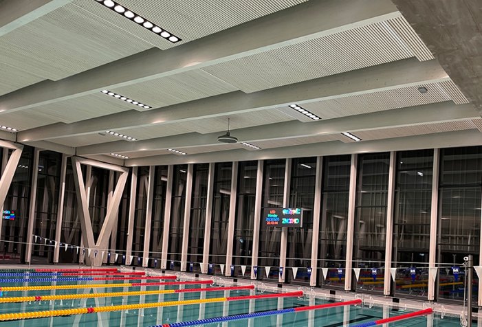SUPER en la piscina Louka en Znojmo , República Checa