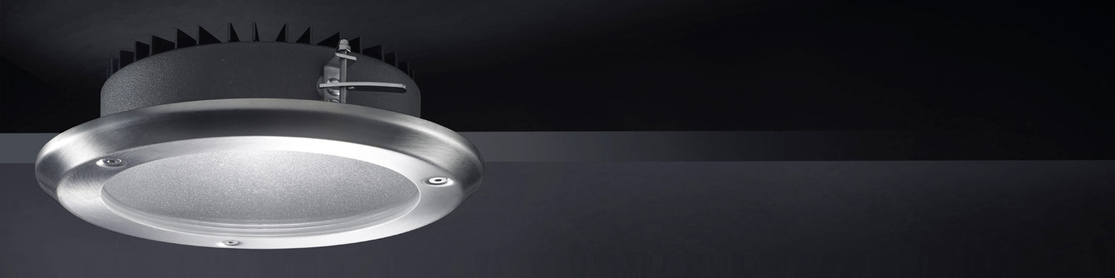WATERTIGHT SHALLOW